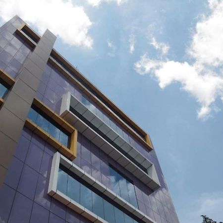 Hotel Alma Jakarta Buitenkant foto
