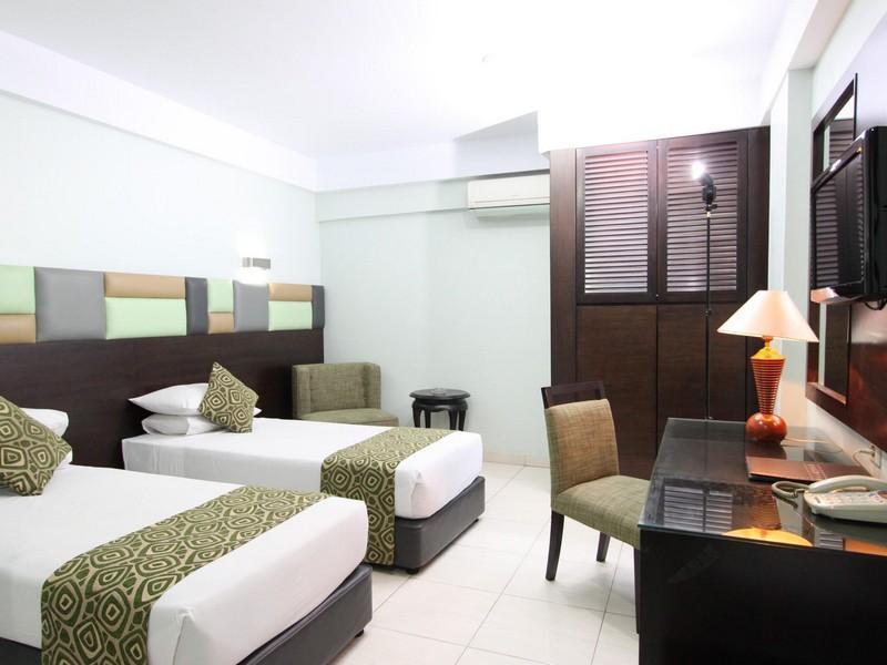 Hotel Alma Jakarta Buitenkant foto
