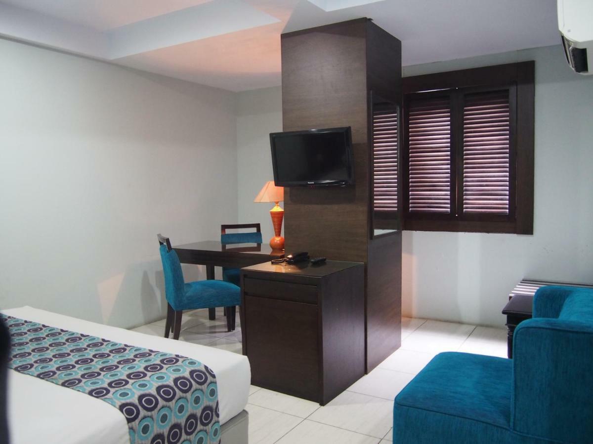 Hotel Alma Jakarta Buitenkant foto