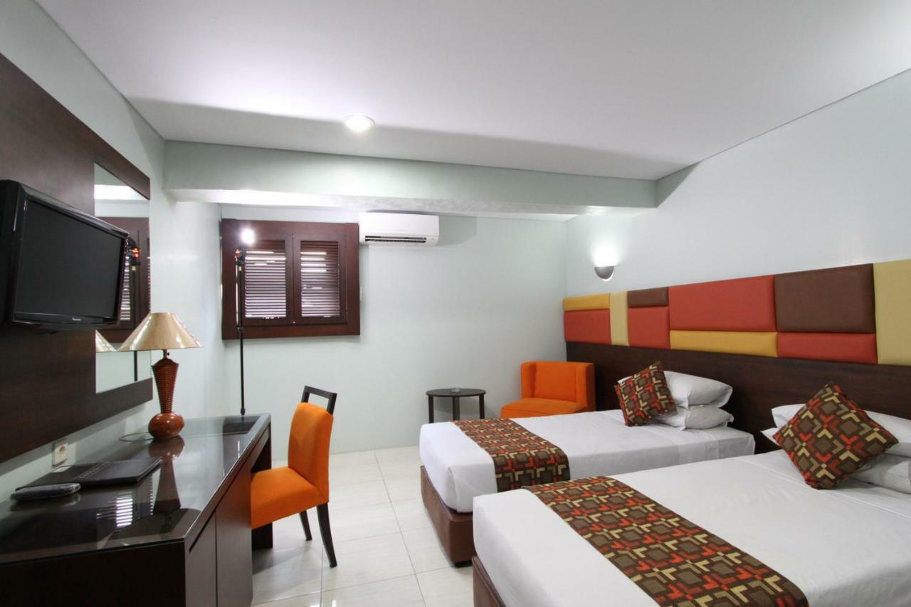 Hotel Alma Jakarta Buitenkant foto