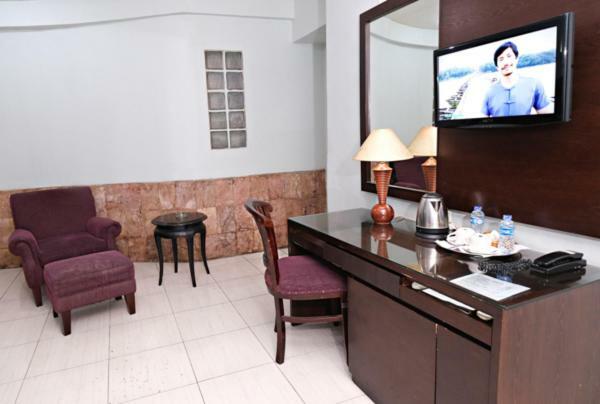 Hotel Alma Jakarta Buitenkant foto